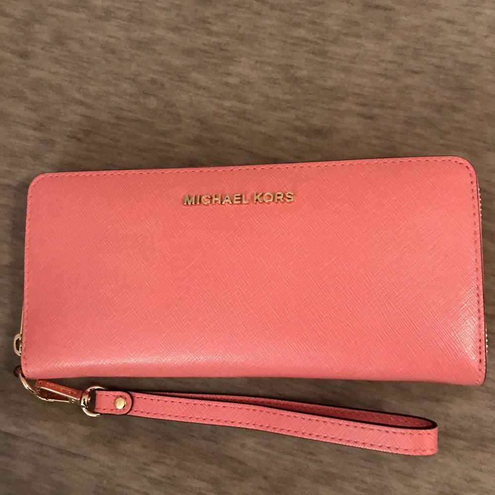 Michael Kors pink leather wristlet wallet